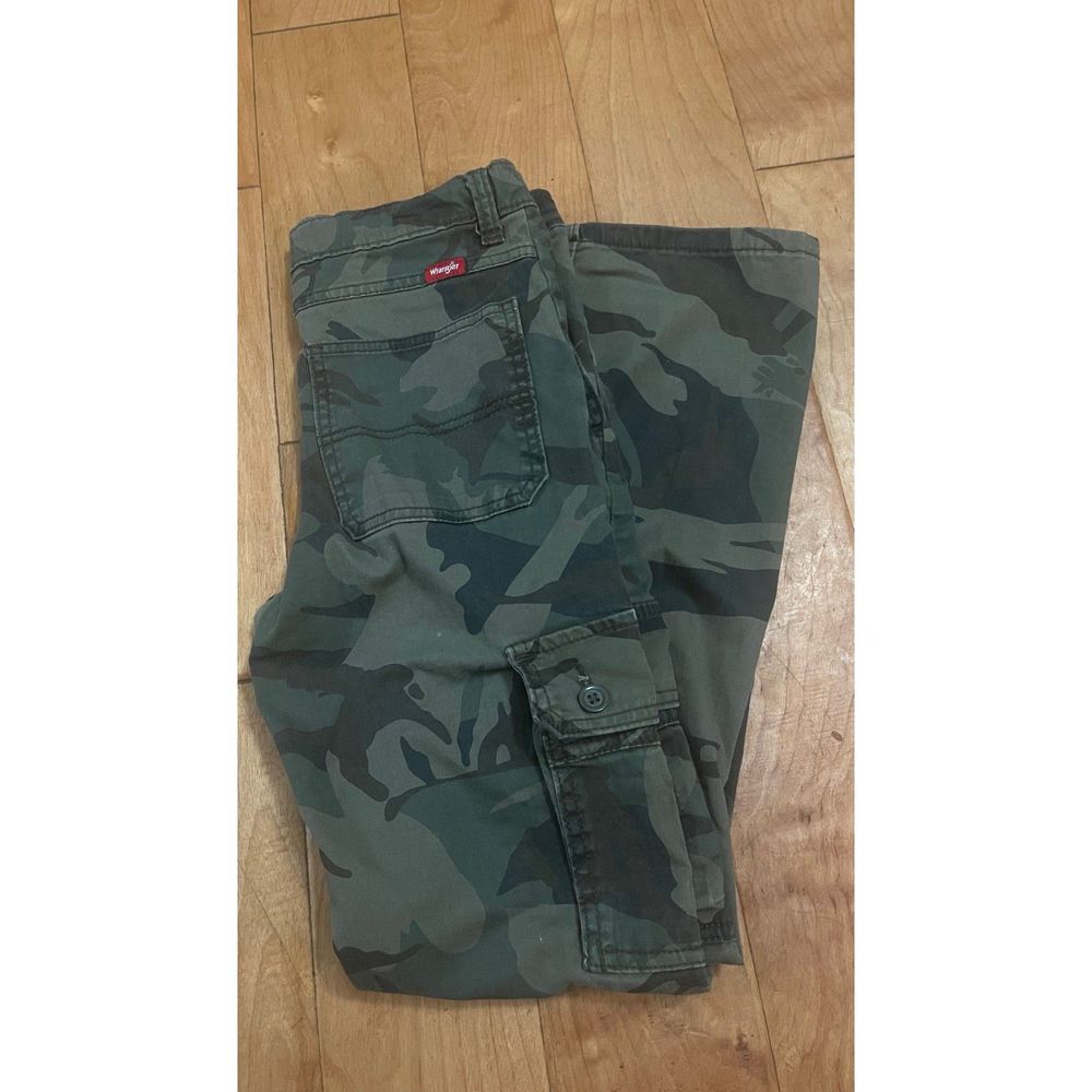 Wrangler Boys Cargo Camoflouge Pants Size 14R